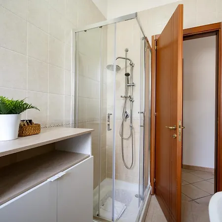 Elisa's - With Garden Villa Bari