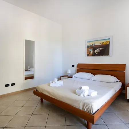 Willa Elisa's - With Garden